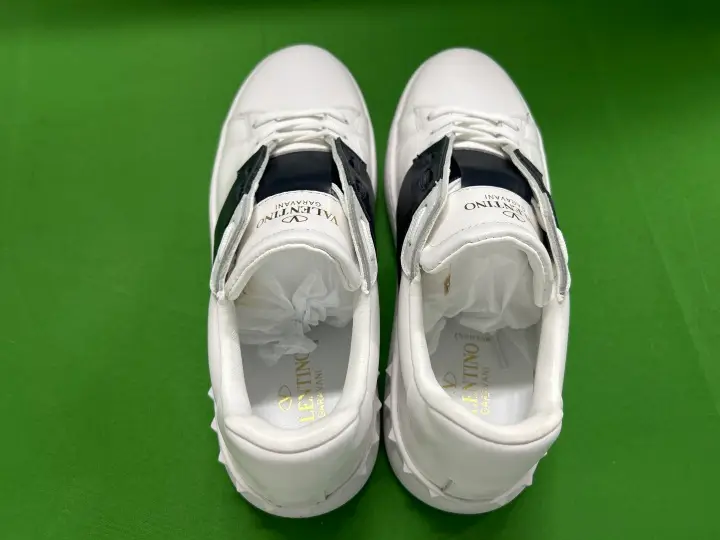 Valentino Garavani Trainers QC photo 3