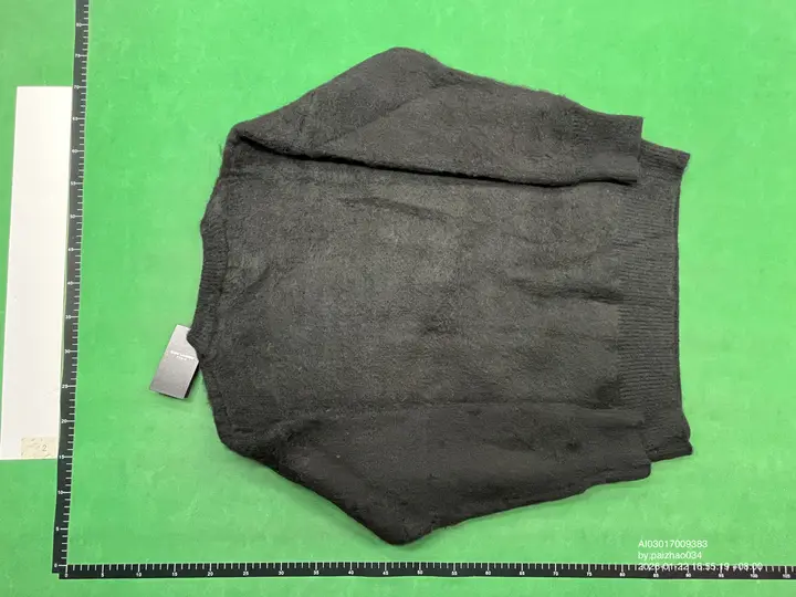 YSL Sweater QC photo 18