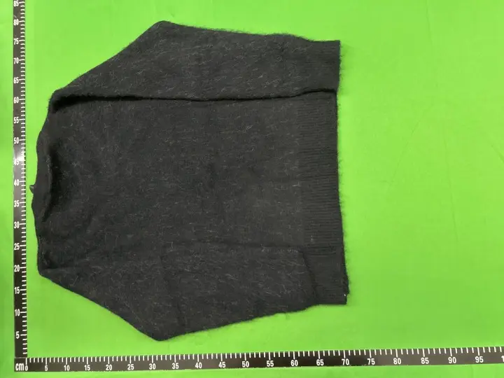 YSL Sweater QC photo 4