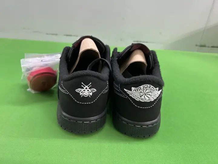 Jordan 1 High Travis Scott x Fragment QC photo 18