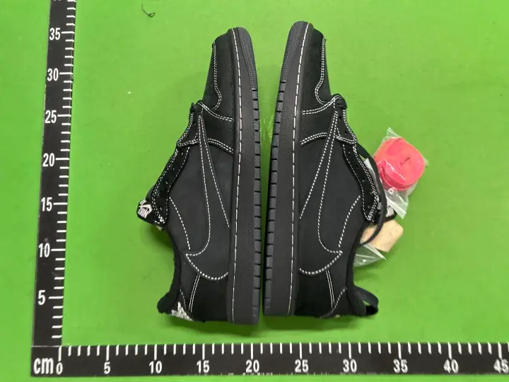 Jordan 1 High Travis Scott x Fragment QC photo 3