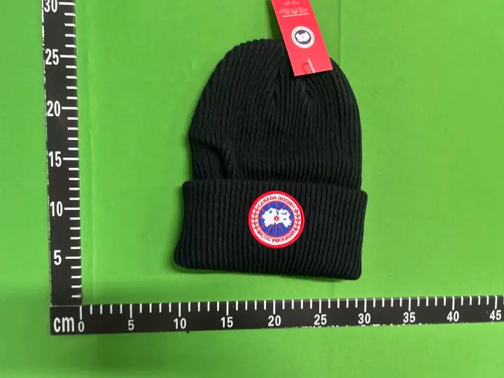 Canada Goose Beanie QC photo 2