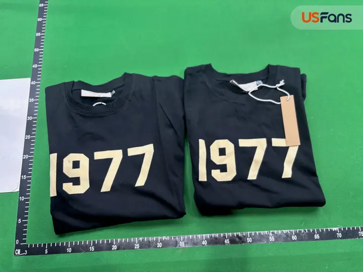 Essentials 1977 T-Shirt QC photo 12