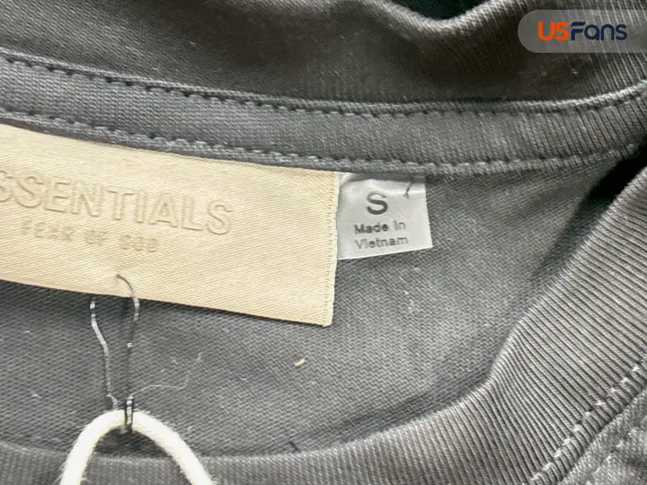 Essentials 1977 T-Shirt QC photo 9