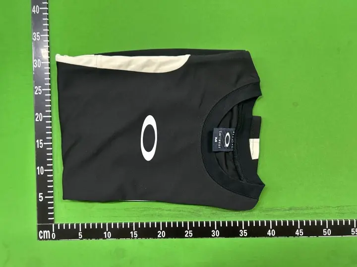 Oakley Shirt QC photo 1