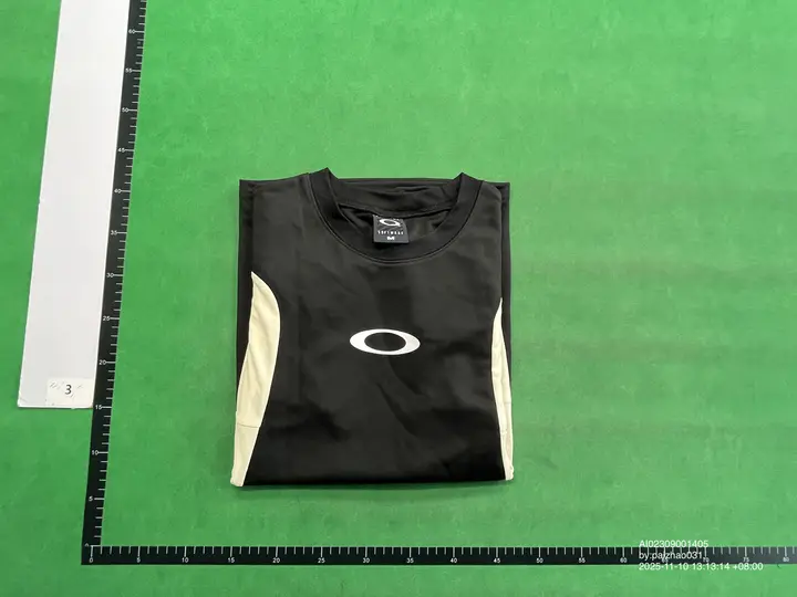 Oakley Shirt QC photo 17