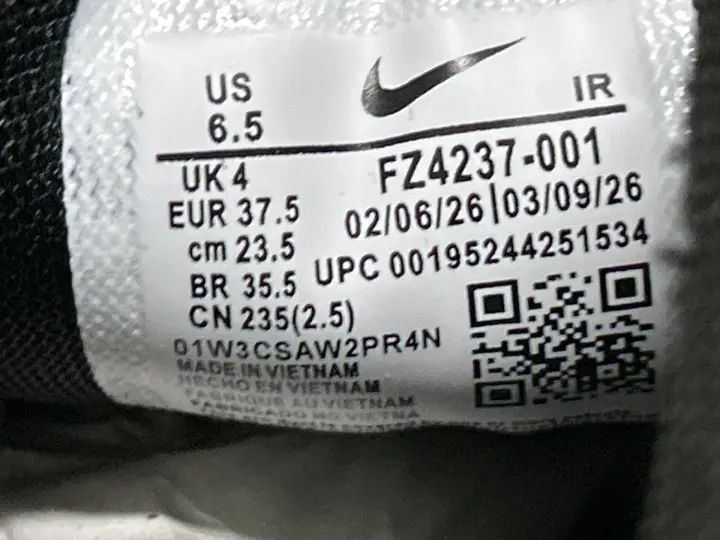 Nike Air Max Plus Drift QC photo 15