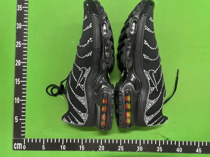 Nike Air Max Plus Drift QC photo 4