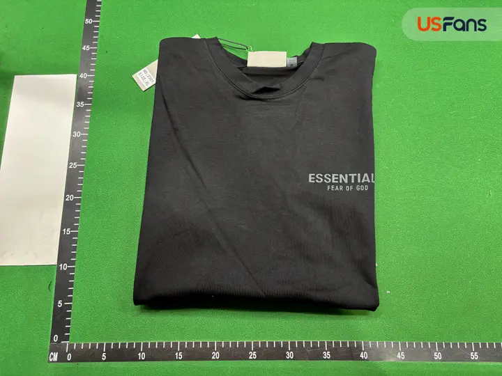 Essentials T-Shirts QC photo 12