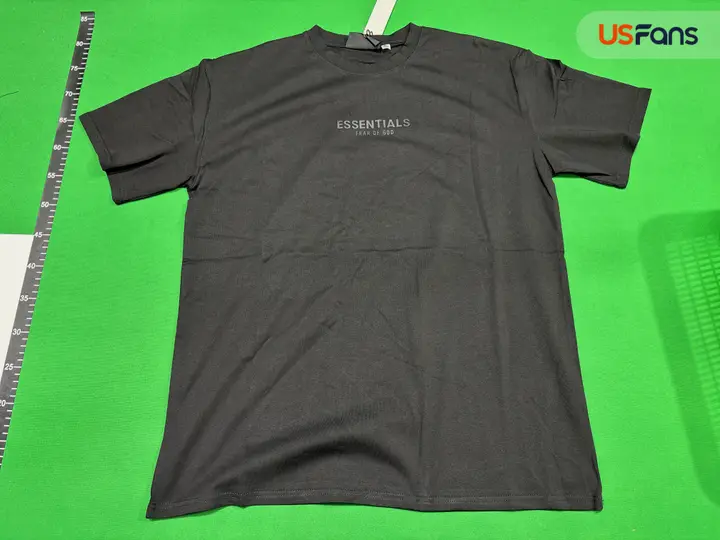 Essentials T-Shirts QC photo 14