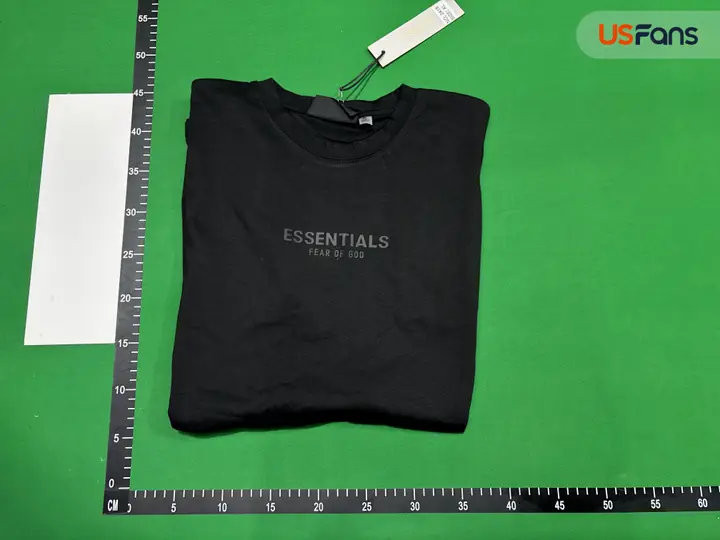 Essentials T-Shirts QC photo 16