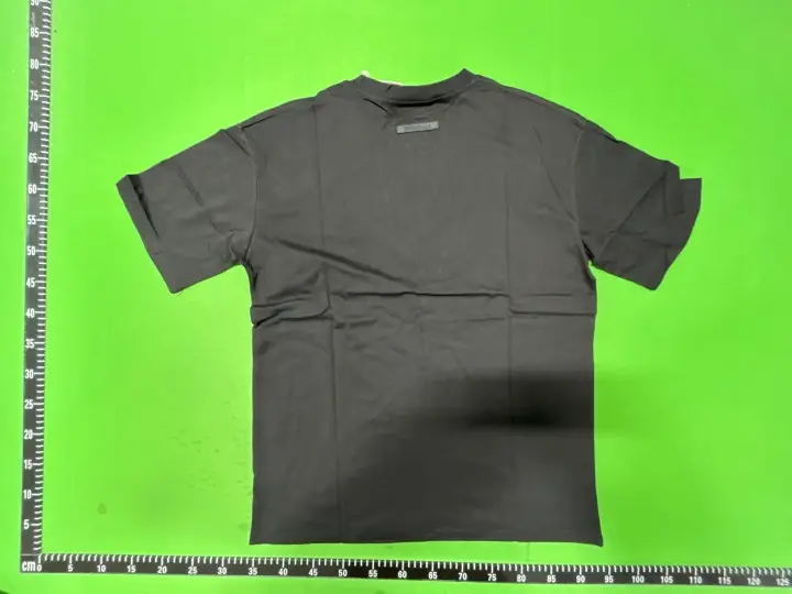 Essentials T-Shirts QC photo 4