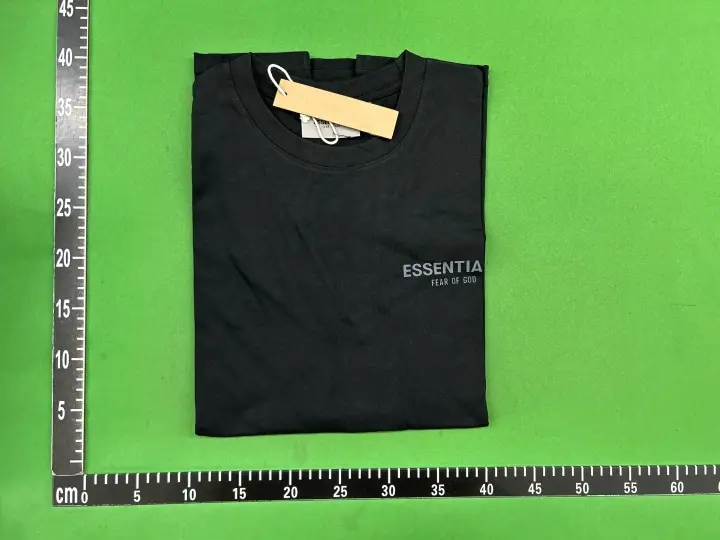 Essentials T-Shirts QC photo 5