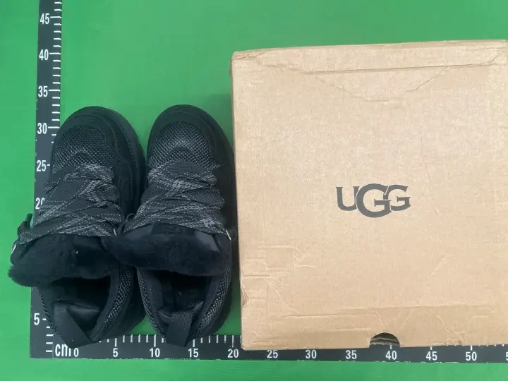 UGG Sneakers Sand QC photo 18