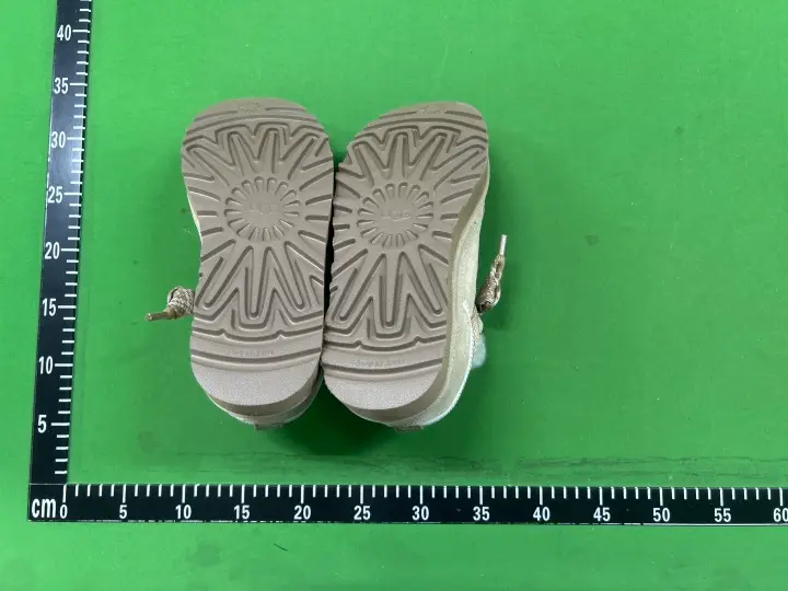 UGG Sneakers Sand QC photo 5