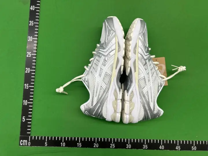 Pink Asics Gel Kayano 14 QC photo 13