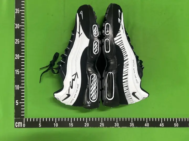 Air Max 95 OG Neon QC photo 13