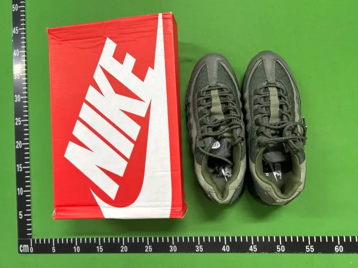 Air Max 95 OG Neon QC photo 18