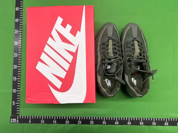 Air Max 95 OG Neon QC photo 2