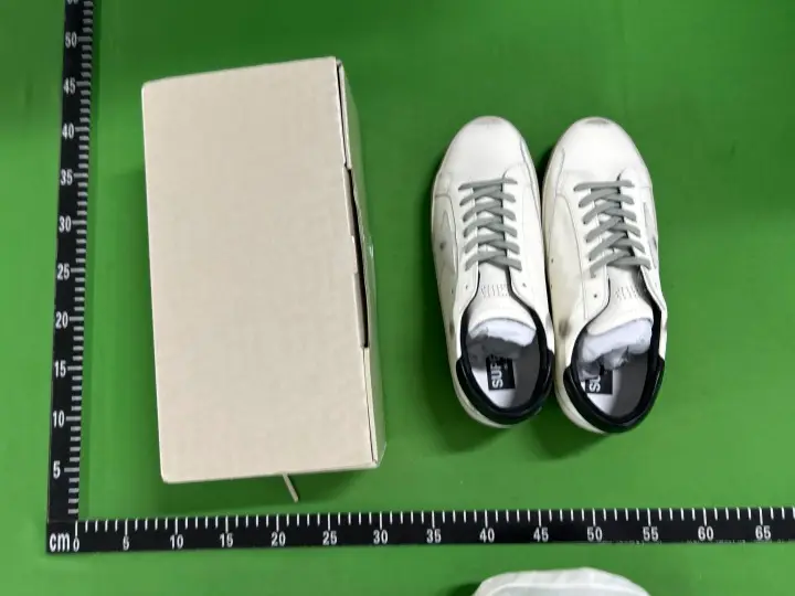 Golden Goose Trainers QC photo 10