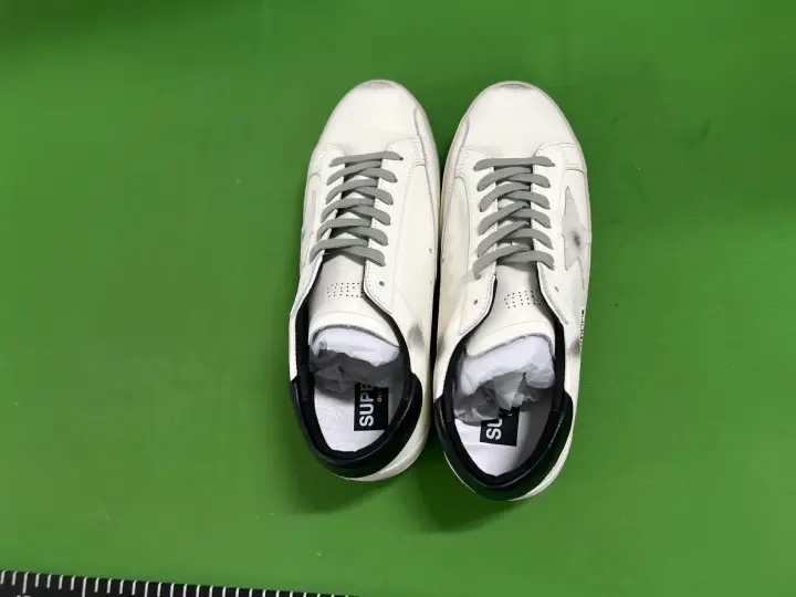 Golden Goose Trainers QC photo 11