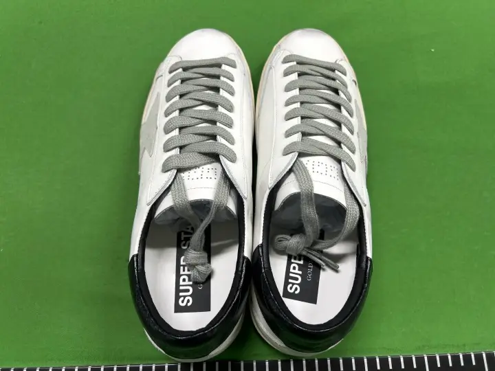 Golden Goose Trainers QC photo 3