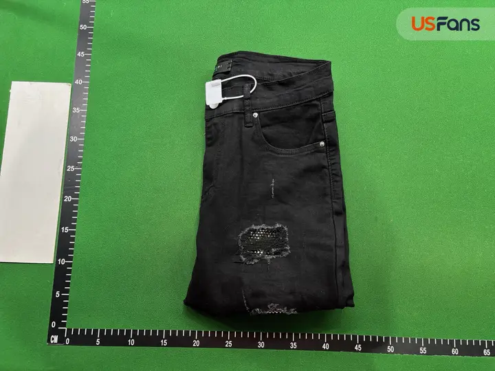 Amiri Jeans QC photo 16