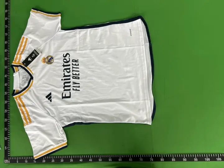 Barcelona Jersey 23/24 QC photo 3