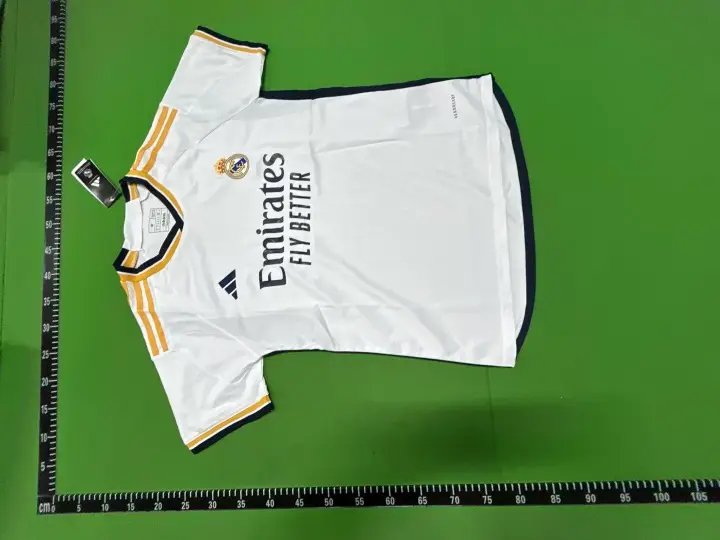 Barcelona Jersey 23/24 QC photo 7