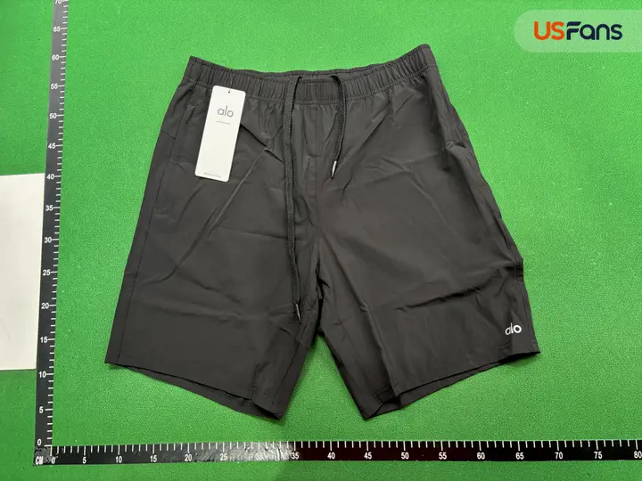 Lululemon Gym/Daily Shorts QC photo 18