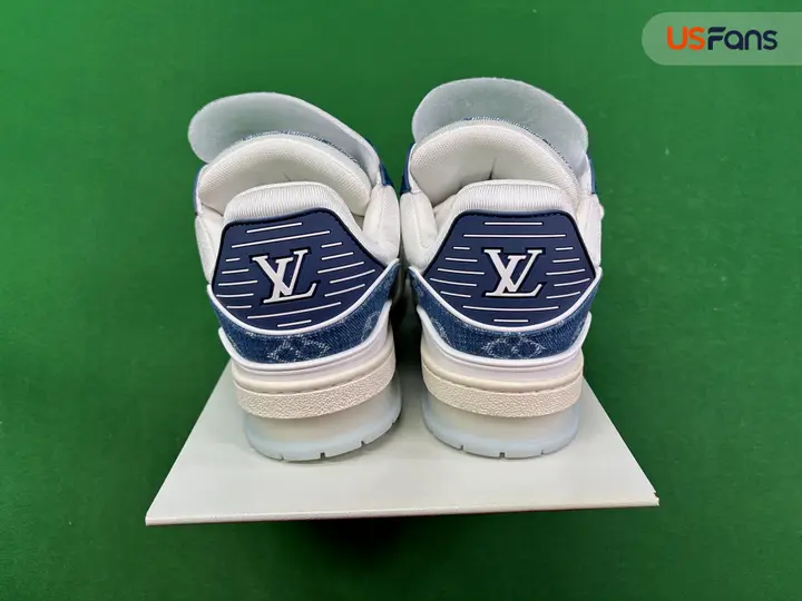 LV Trainer Light Blue QC photo 3
