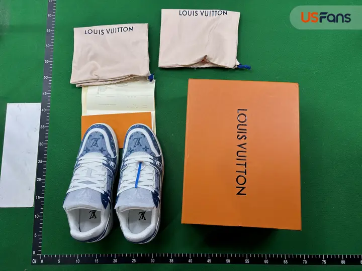 LV Trainer Light Blue QC photo 7