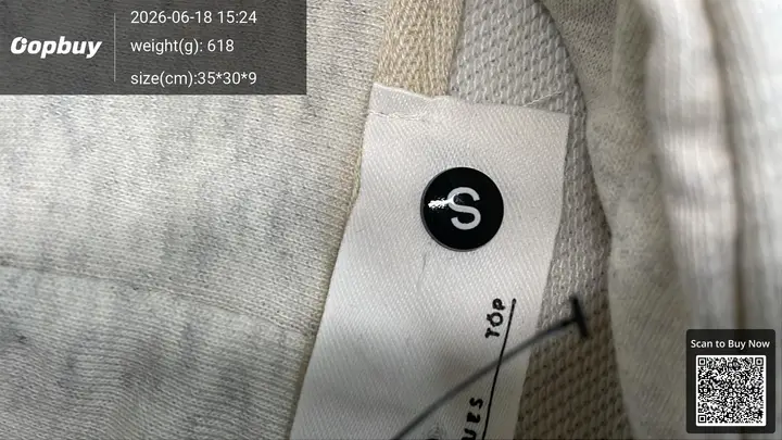 Saint Hoodie QC photo 1