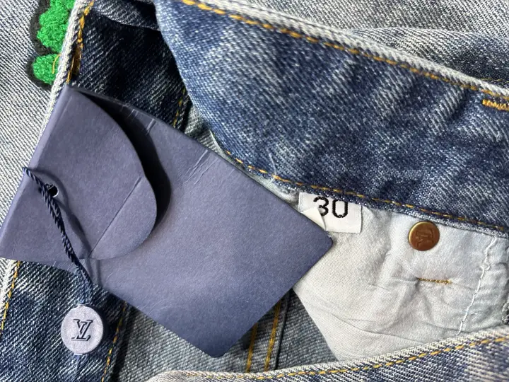 Louis Vuitton Jeans QC photo 1