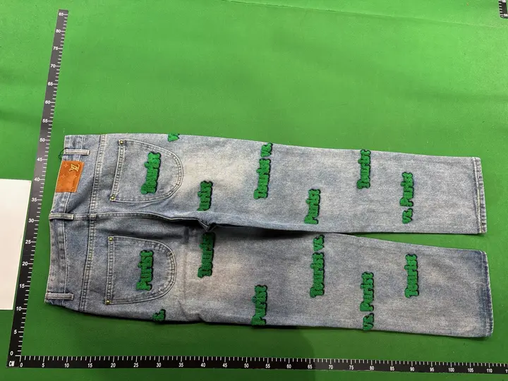 Louis Vuitton Jeans QC photo 3