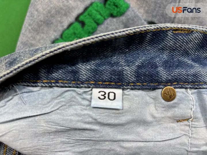 Louis Vuitton Jeans QC photo 5