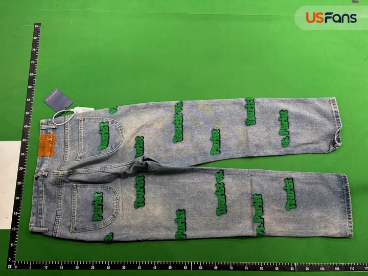 Louis Vuitton Jeans QC photo 7