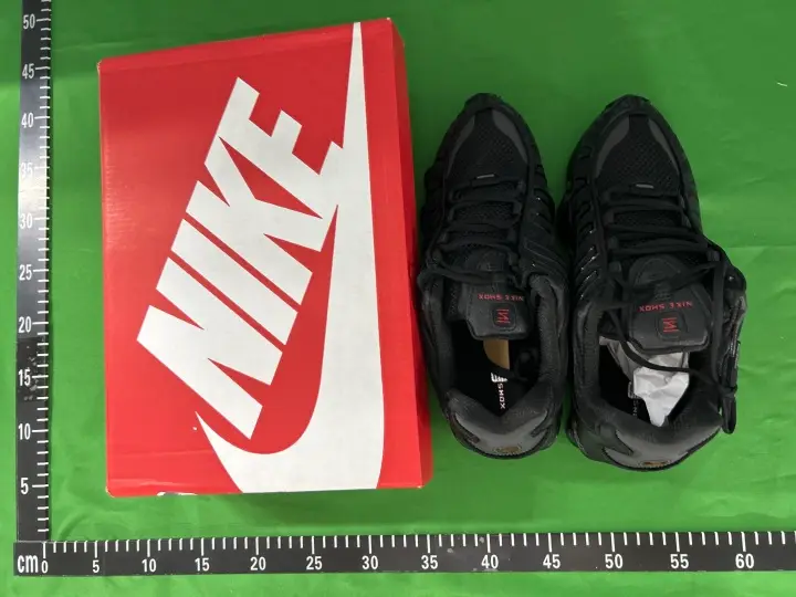 Nike Shox All Black QC photo 2