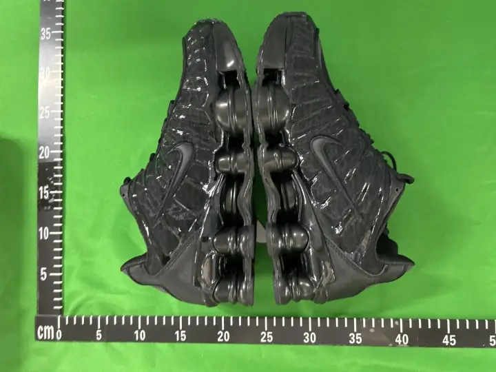 Nike Shox All Black QC photo 4