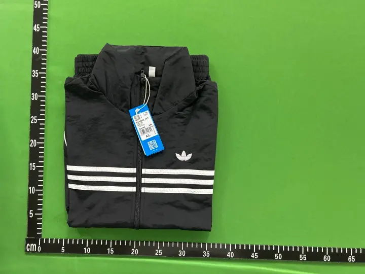 Adidas Jacket QC photo 1