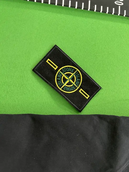 Stone Island Tees QC photo 2