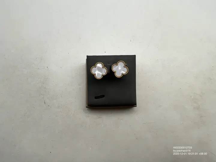 Vancleef Necklace QC photo 16
