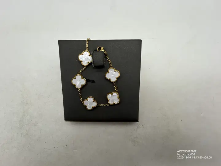 Vancleef Necklace QC photo 19