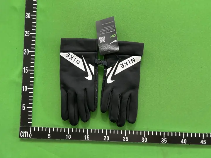 Nike Gloves QC photo 15