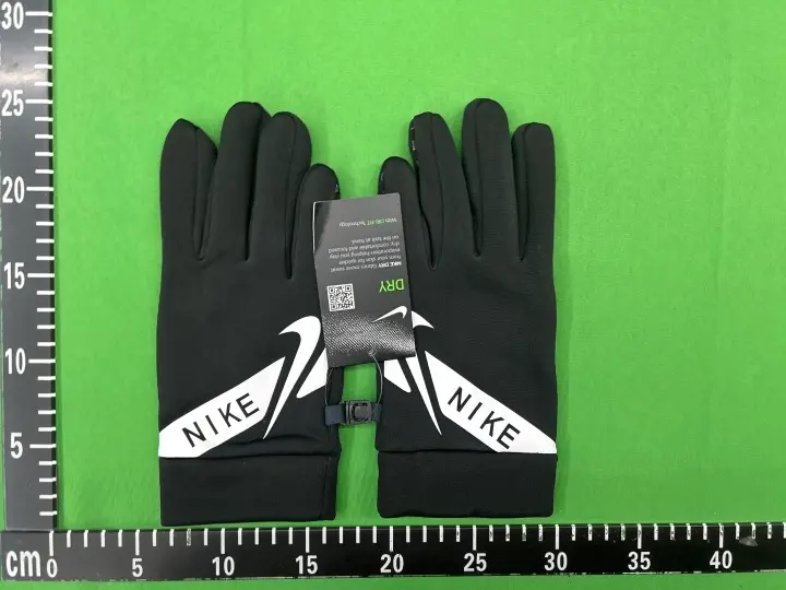 Nike Gloves QC photo 18