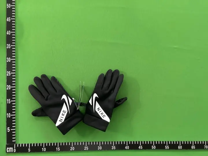 Nike Gloves QC photo 2