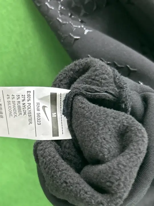 Nike Gloves QC photo 3