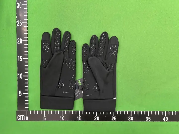 Nike Gloves QC photo 4