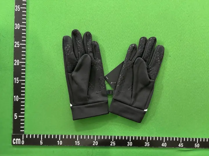 Nike Gloves QC photo 9