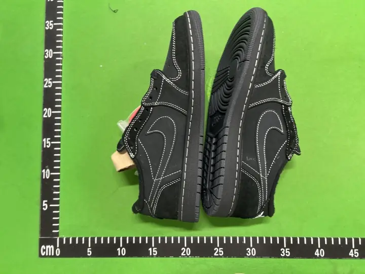 Jordan 1 Low Phantom QC photo 2